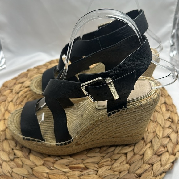 Kennith Cole New York Jute And Black Leather Strap Wedged Summer Sandals - Picture 4 of 7